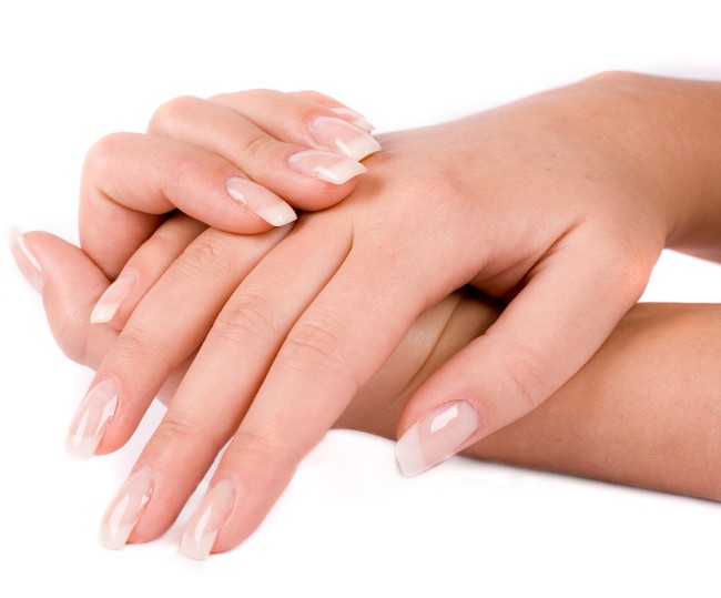 Renforcer les ongles à la maison