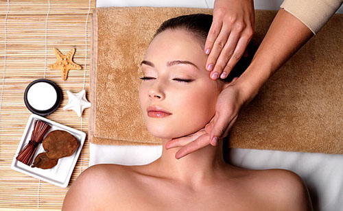 Massage du visage japonais