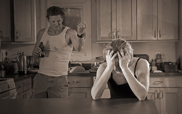 Pourquoi attire-t-on les mauvais hommes et comment y faire face?