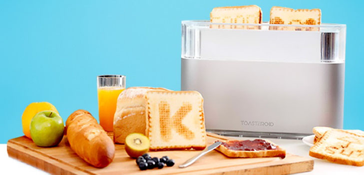 Art-petit-déjeuner avec "intelligent" Toasteroid grille-pain