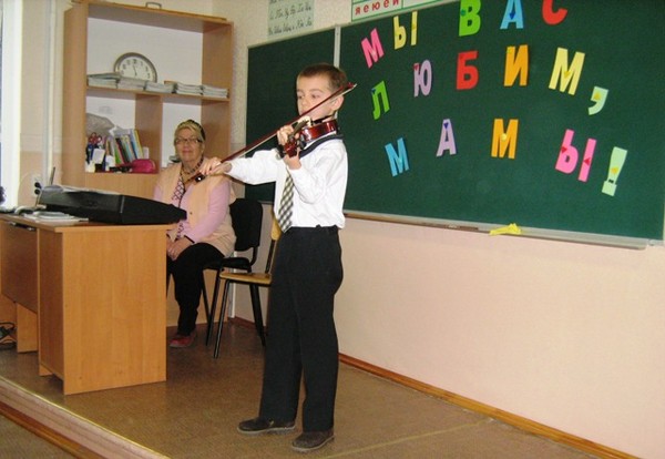 Fête des mères à l'école - Scénario pour lycéens, événements, heure de classe, dédié aux vacances