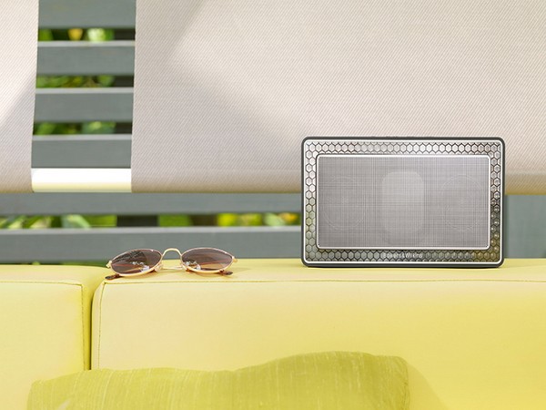 Unité de style et de technologie: colonne Bowers & Wilkins T7 Gold Edition