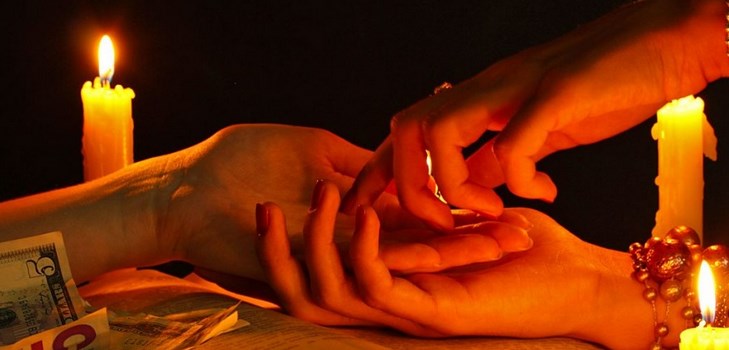 Divination à Noël à la maison du 6 au 7 janvier 2017 - le charisme de l'amour et le fiancé, le futur, l'argent
