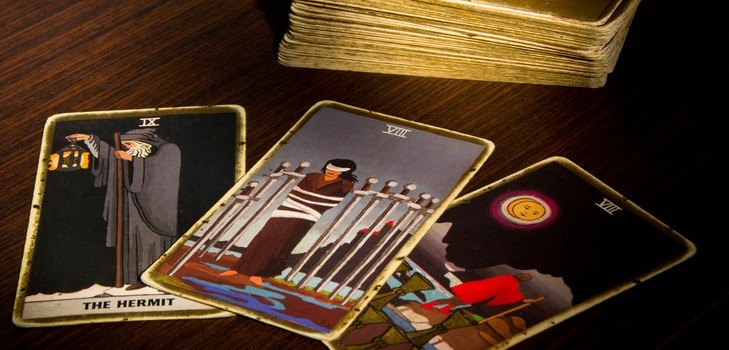 Divination du Tarot pour le futur