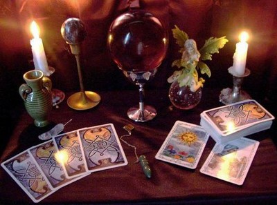 Divination du Tarot pour le futur