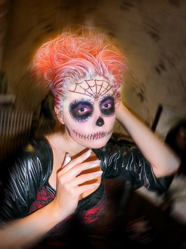 Halloween à l'école: comment célébrer, idées pour le scénario, concours, vidéo. Costume pour Halloween pour l'école avec vos propres mains, photo