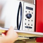 Comment cuisiner dans un four à micro-ondes?