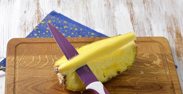 Comment couper un ananas correctement et magnifiquement