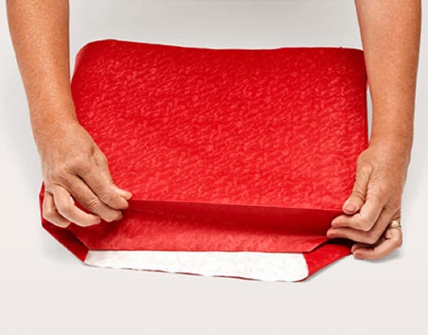 Comment emballer un cadeau dans un papier cadeau