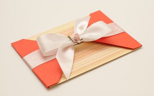 Comment faire un don d'argent pour un mariage