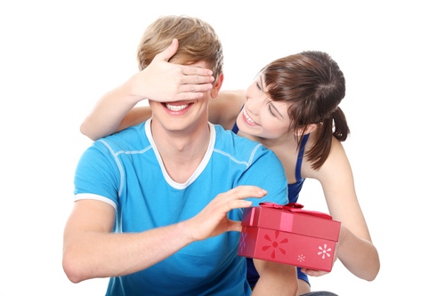 Comment féliciter un gars pour la Saint-Valentin - Top 10 conseils
