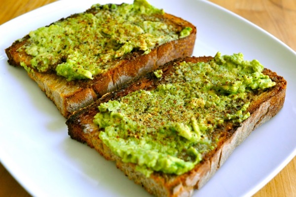 Comment bien manger l'avocat
