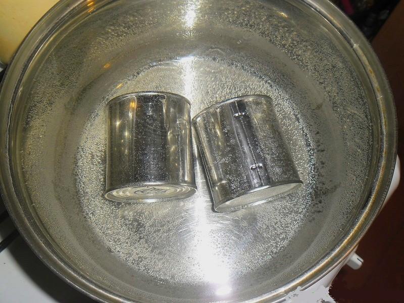 Comment faire cuire du lait condensé dans une boîte?