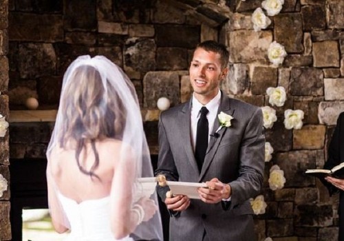 Serment au mariage. Voeux de mariage de la mariée et le marié. Texte du voeu de mariage