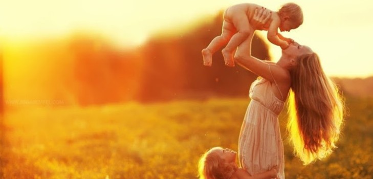 Concours drôles pour la fête des mères pour les enfants et les mères à la maternelle et à l'école primaire