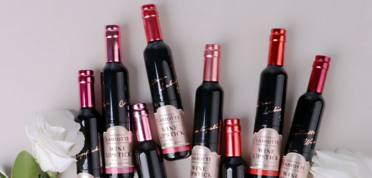 Cosmétiques dans un verre: une collection de vin de maquillage Chateau Labiotte
