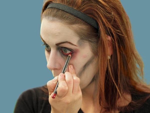 Maquillage effrayant pour Halloween avec vos propres mains pour les filles et les jeunes filles