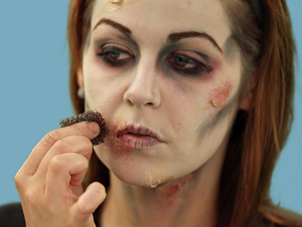 Maquillage effrayant pour Halloween avec vos propres mains pour les filles et les jeunes filles