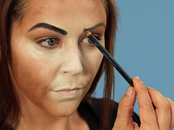 Maquillage effrayant pour Halloween avec vos propres mains pour les filles et les jeunes filles