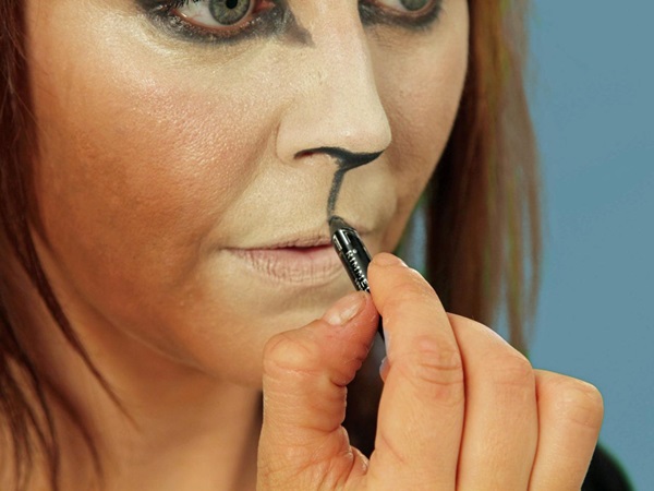 Maquillage effrayant pour Halloween avec vos propres mains pour les filles et les jeunes filles