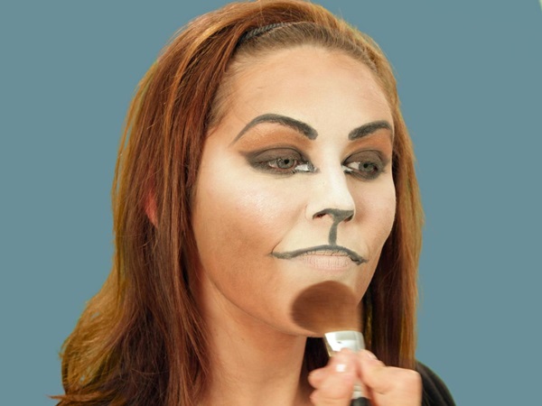 Maquillage effrayant pour Halloween avec vos propres mains pour les filles et les jeunes filles