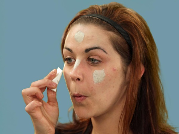 Maquillage effrayant pour Halloween avec vos propres mains pour les filles et les jeunes filles
