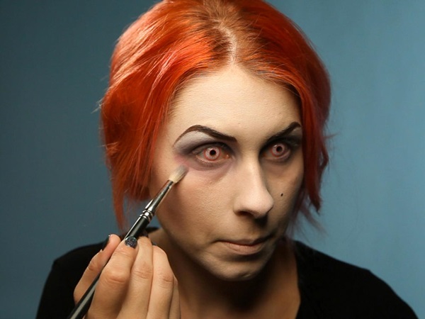 Maquillage effrayant pour Halloween avec vos propres mains pour les filles et les jeunes filles