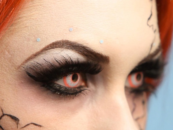 Maquillage effrayant pour Halloween avec vos propres mains pour les filles et les jeunes filles