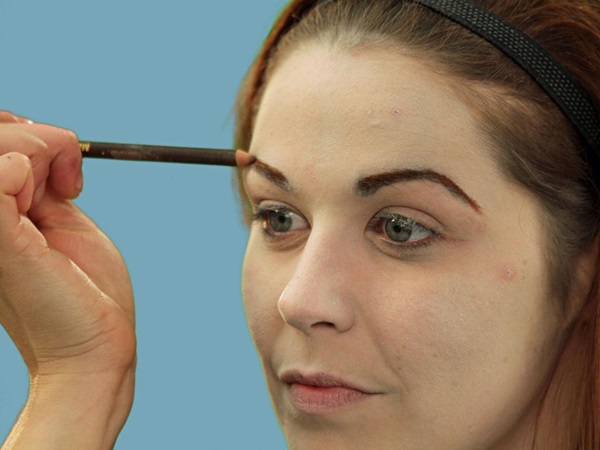 Maquillage effrayant pour Halloween avec vos propres mains pour les filles et les jeunes filles