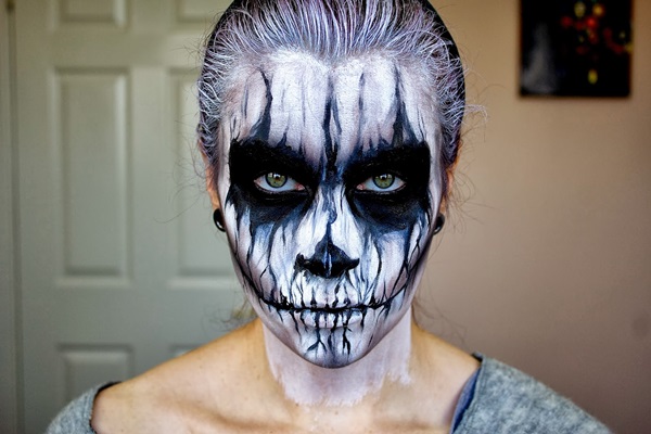 Maquillage effrayant pour Halloween avec vos propres mains pour les filles et les jeunes filles