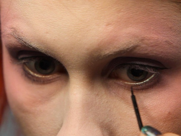 Maquillage effrayant pour Halloween avec vos propres mains pour les filles et les jeunes filles