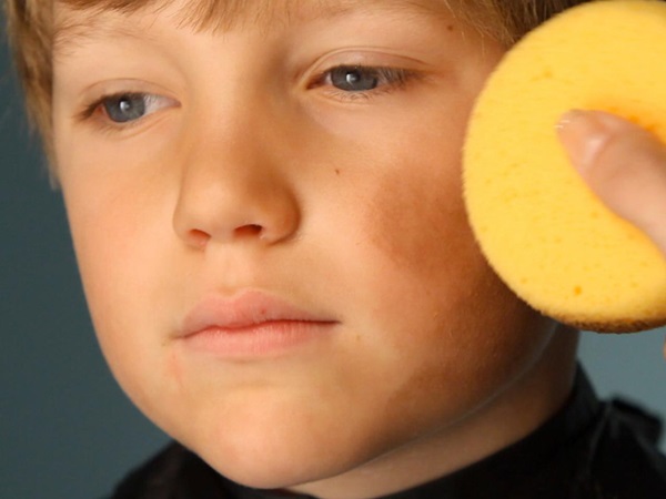 Maquillage effrayant pour Halloween avec vos propres mains pour les filles et les jeunes filles