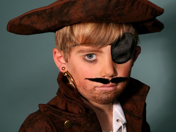 Maquillage effrayant pour Halloween avec vos propres mains pour les filles et les jeunes filles