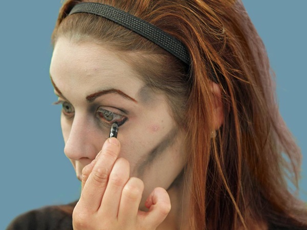 Maquillage effrayant pour Halloween avec vos propres mains pour les filles et les jeunes filles