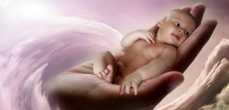 Amulettes maternelles pour un enfant: Comment protéger un bébé d'un mauvais œil
