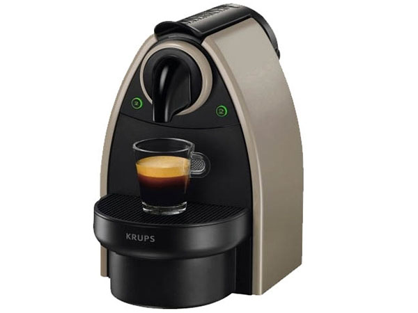 Aperçu de la Nespresso Krups Essenza Auto XN214010 disponible