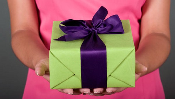 Cadeaux originaux, belles et drôles de félicitations le 23 février