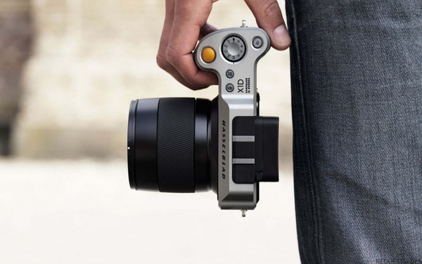 Le premier parmi les meilleurs: appareil photo compact Hasselblad X1D