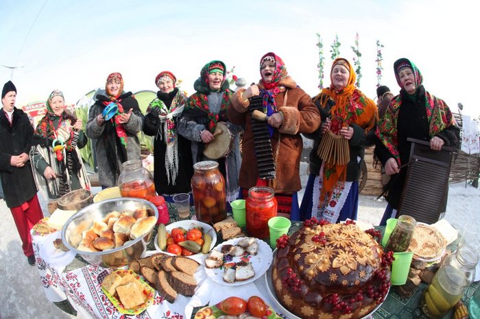 Songs on Pancake Day: textes de chansons d'huile folkloriques russes