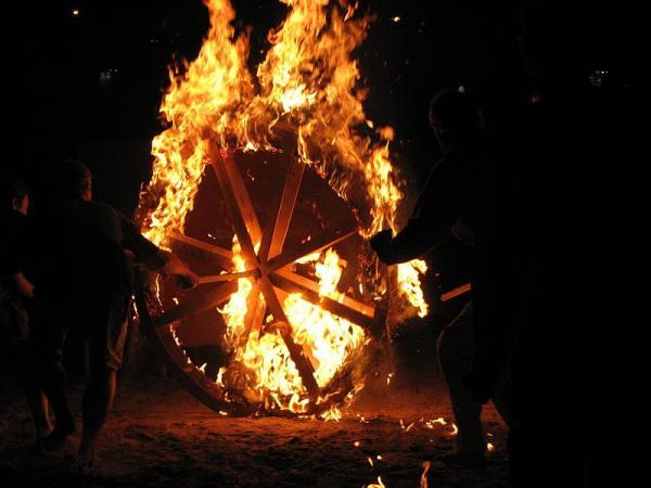 Songs on Pancake Day: textes de chansons d'huile folkloriques russes