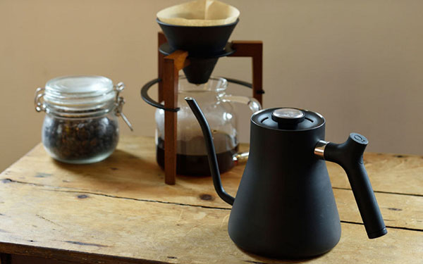 Cadeau pour esthètes: la cafetière "intelligente" Stagg Ekg