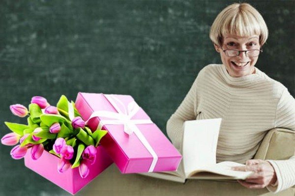 Un cadeau original pour la journée des enseignants pour l'enseignant de classe et les enseignants de matières. Idées de cadeaux avec ses propres mains