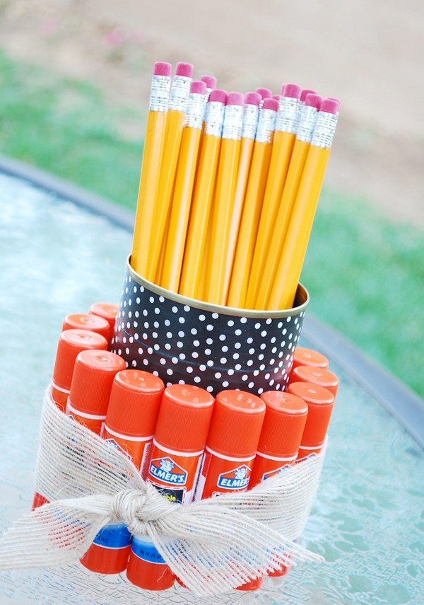 Un cadeau original pour la journée des enseignants pour l'enseignant de classe et les enseignants de matières. Idées de cadeaux avec ses propres mains