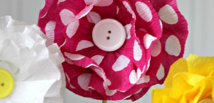 Artisanat pour la fête des mères de leurs propres mains: pour la maternelle et la 1ère classe, pour l'école, à partir de papier de couleur, serviettes