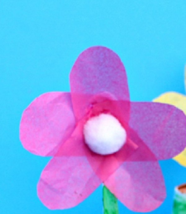 Artisanat pour la fête des mères de leurs propres mains: pour la maternelle et la 1ère classe, pour l'école, à partir de papier de couleur, serviettes