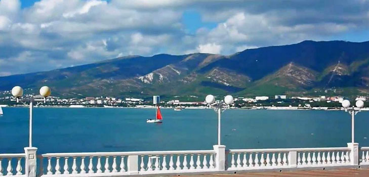 Quel temps fera-t-il à Gelendzhik en septembre 2016? Prévision du centre hydrométéorologique sur les conditions météorologiques et la température de l'eau à Gelendzhik pour septembre et commentaires des touristes