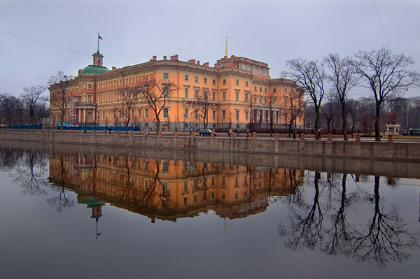 La météo à St. Petersburg en avril 2017. Prévisions météo les plus précises pour St. Petersburg en Avril 2017 from Hydrometeorological Center