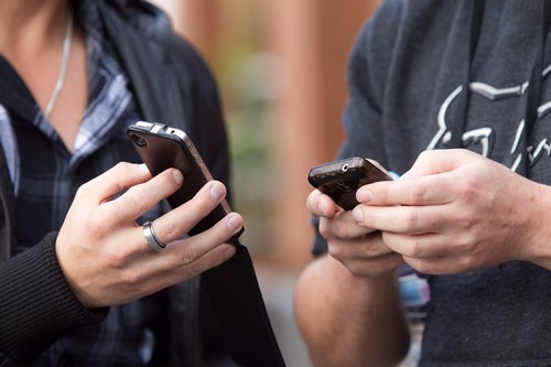 Méthodes de transfert de l'argent de la carte au téléphone