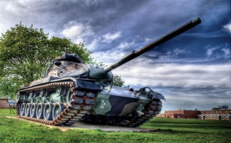 Félicitations officielles et touchantes sur le Jour du tankiste en vers et en prose