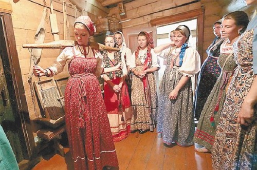 Les traditions russes des mariages et des mariages entre mariées, rituels et coutumes